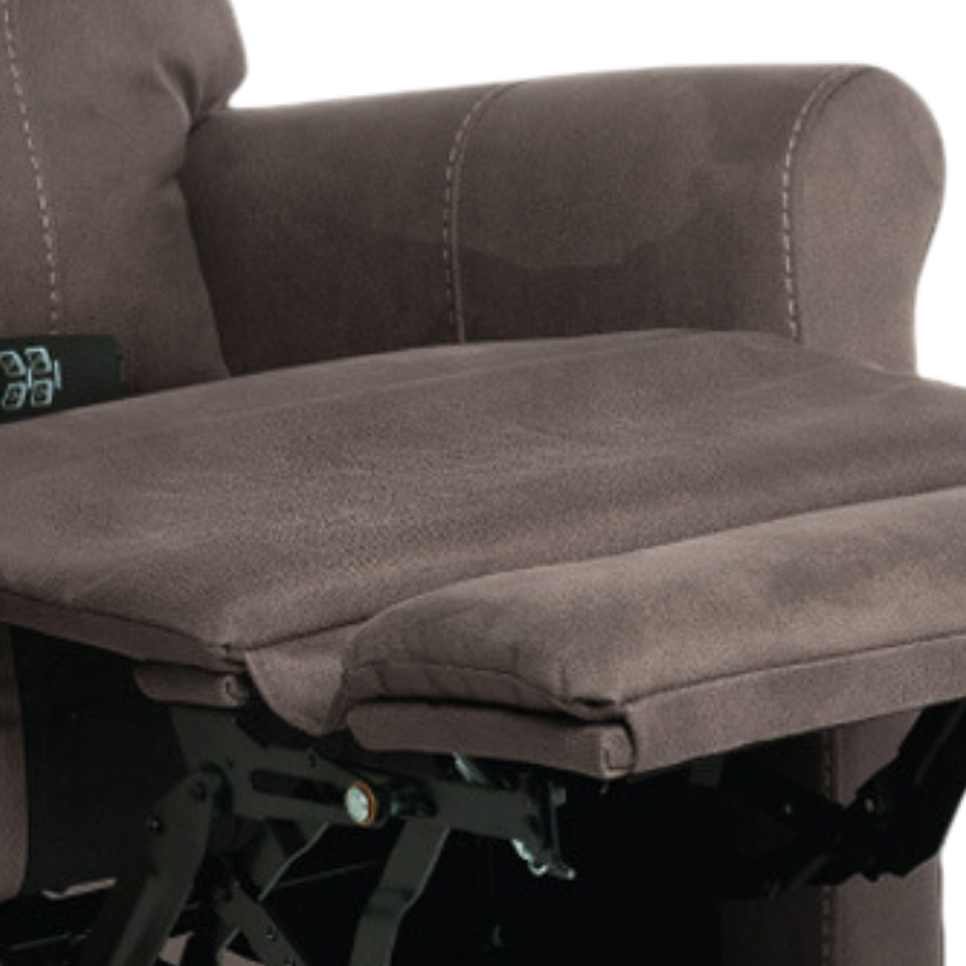 Power Recliner, you know you’re getting the best! With a full-width power headrest, you can lift your head, neck, and shoulders to get the support you need.